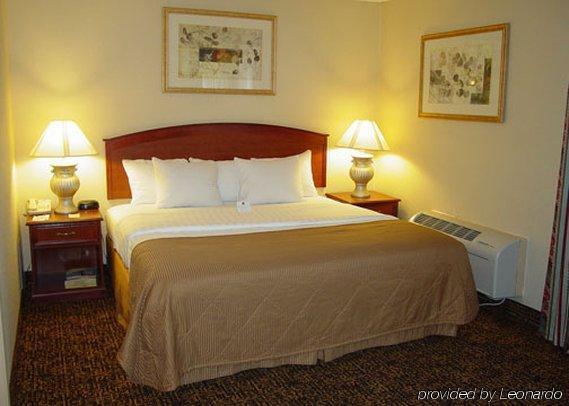 Clarion Hotel & Conference Center コロラドスプリングス 部屋 写真