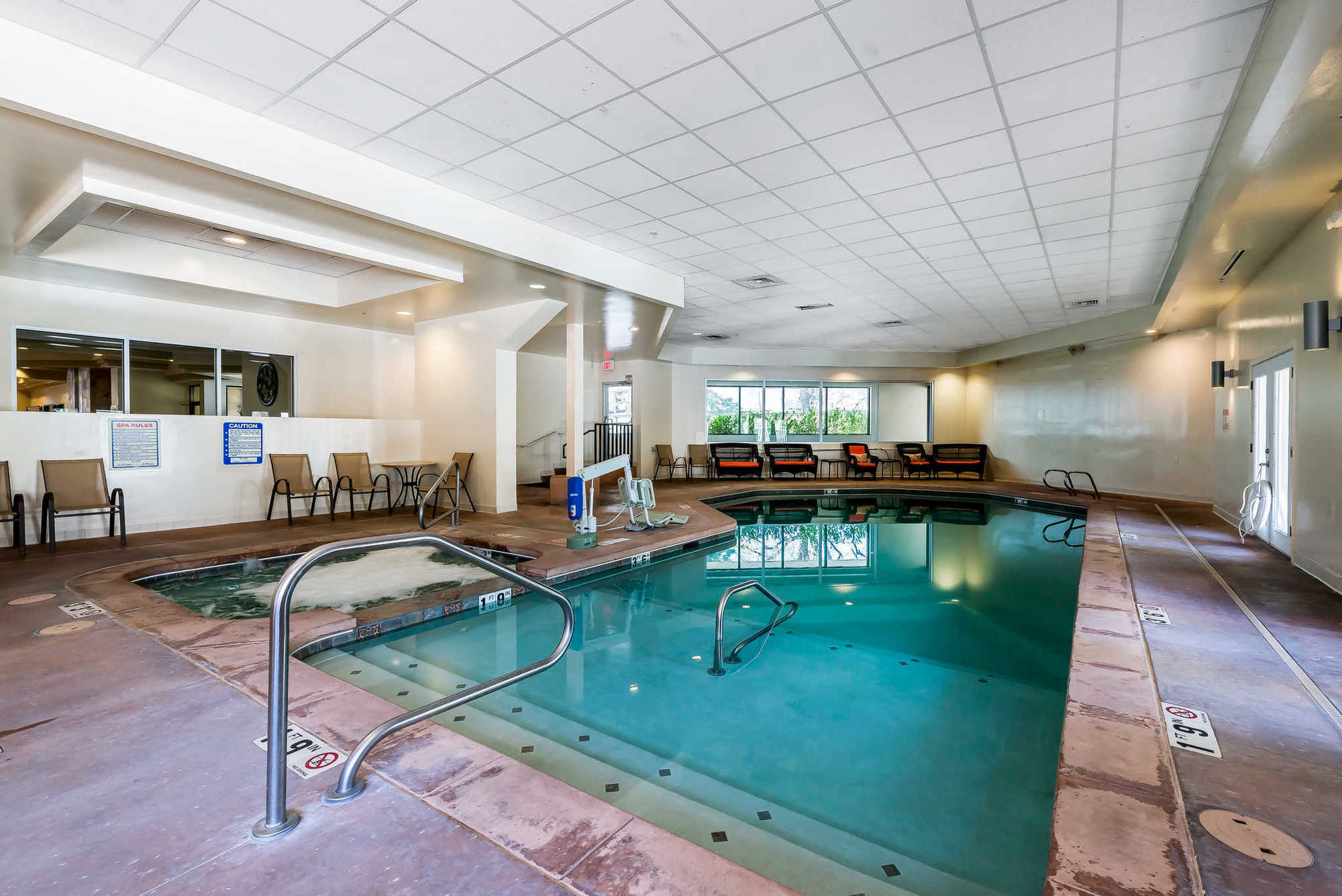 Clarion Hotel & Conference Center コロラドスプリングス 設備 写真